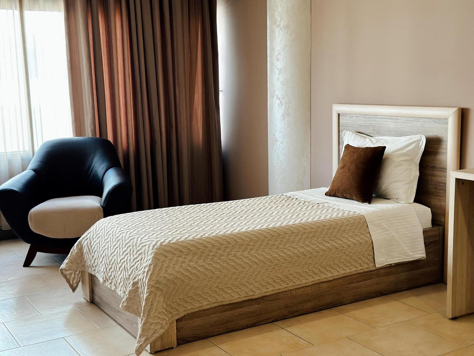 Hotel Terminal Tirana Bregu i Lumit 外观 照片
